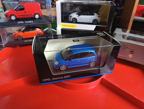 Boxed model minichamps - 1/43,