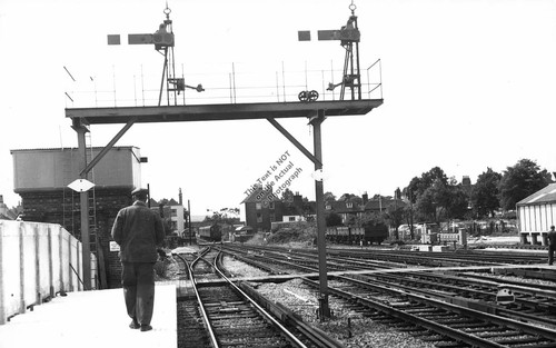 Canterbury west train station - west,