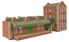 Metcalfe PO283 OO Gauge Small Factory Card Kit