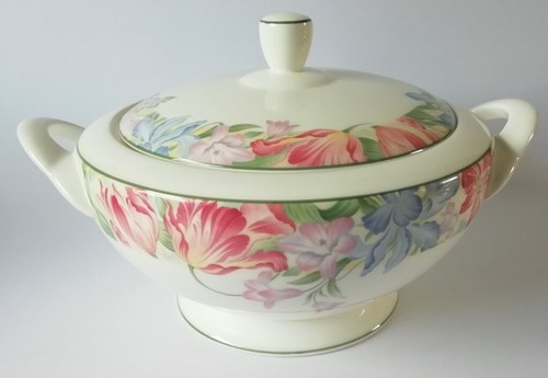 Royal albert fonteyn serving - royal,