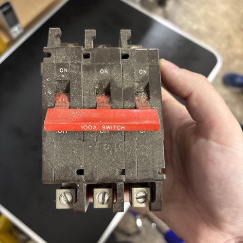 Crabtree c50 100a pole - 100a, 3