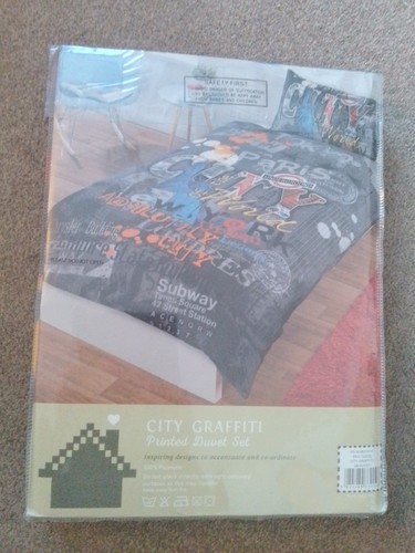 Street graffiti quilt duvet - graffiti,