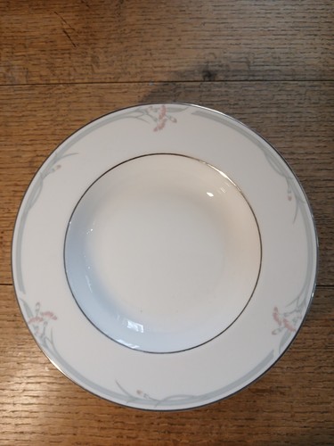 Royal doulton carnation rimmed - royal,