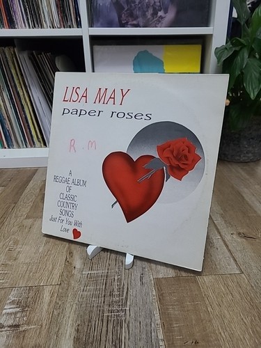 Lisa may paper - -, roses