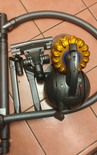 Dyson dc47 vacuum - ,