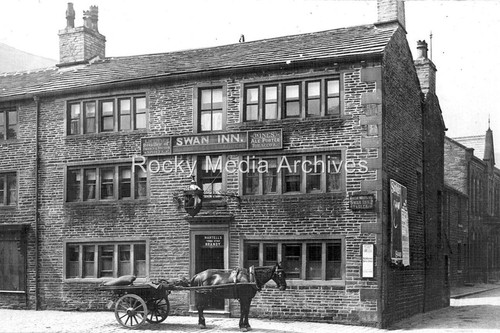 The swan inn delph - the, inn.