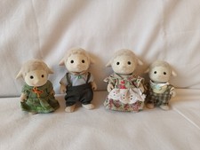Sylvanian Families Dale Sheep Family, Parents & Kids with Clothes