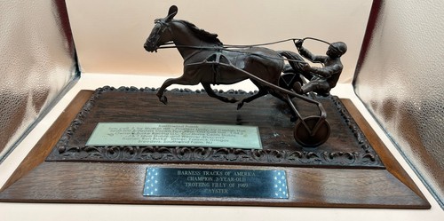 Bronze harness racing horse - harness,
