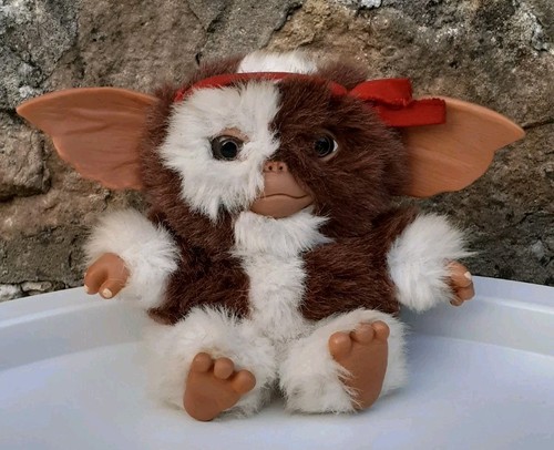 Neca warner bros gremlin - neca, rambo