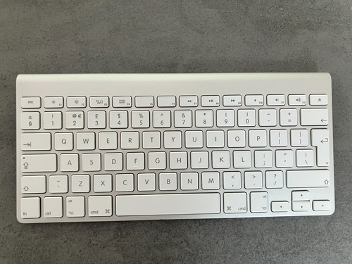Apple wireless keyboard a1314 - wireless,