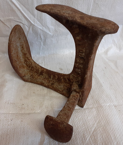 Antique cast iron cobblers - antique,