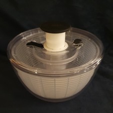 OXO Good Grips Salad Spinner -