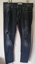 Zara Distressed Paint Splatter