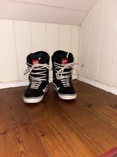 Vans V1 Ultra Cush Snowboard Boots Size 7.5