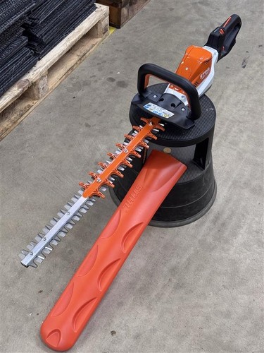 Showroom stihl hsa 130 t - showroom,