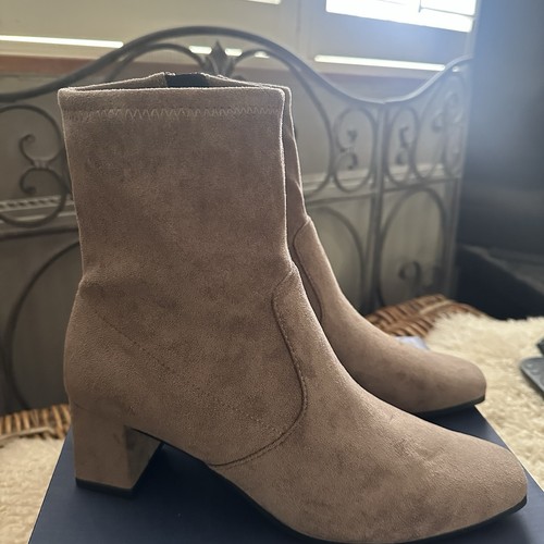 Women ankle boot - women’s,