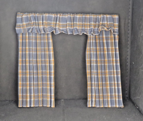 Dolls house wide - dolls,