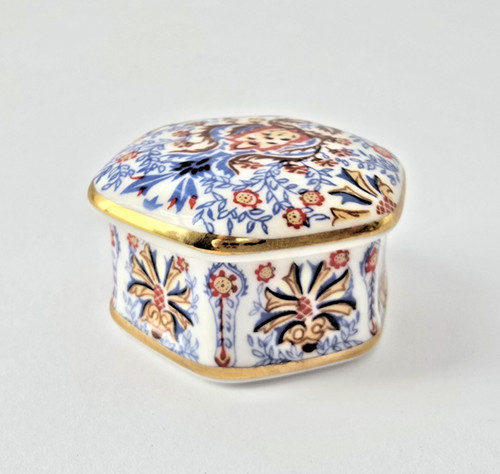 William morris pomegranate - morris,