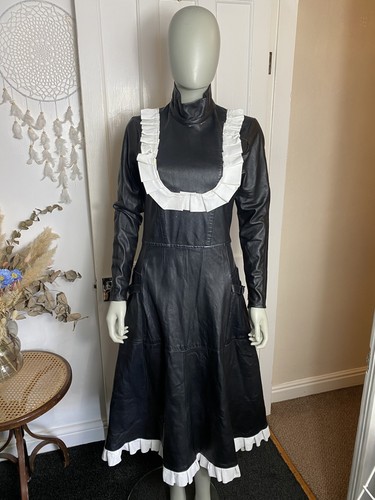 Vintage women black real - vintage, women’s
