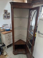 Bradley Yew Wood Corner Drinks