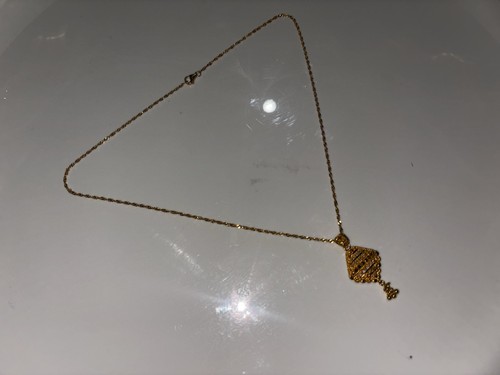 Ladies 22ct gold necklace - 22ct,