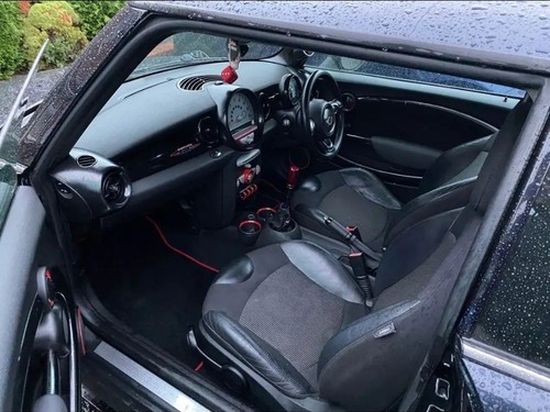 R56 cooper black half - cooper,