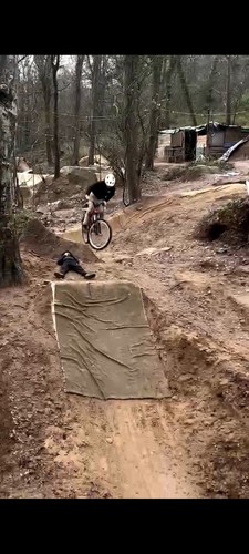 Last chord dirt jumper - last, text