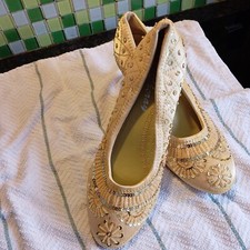 Genuine Chinese/Indian type  heeled size 7 shoes
