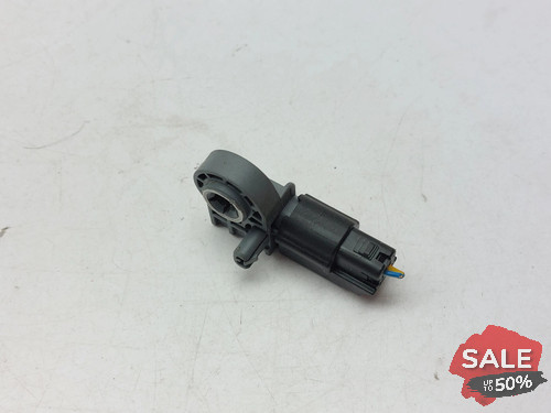 Volvo v40 airbag crash - volvo, impact