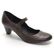 NDC Made by Hand Emmy Pump