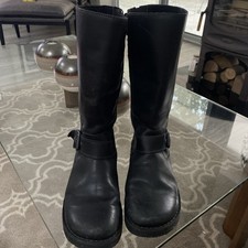 Ladies Oxygen Boots Size 5