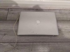 Apple MacBook Pro - 13 Inch - Core i5 - 2.4 GHz - 4 GB RAM - 500 GB - Late 2011w