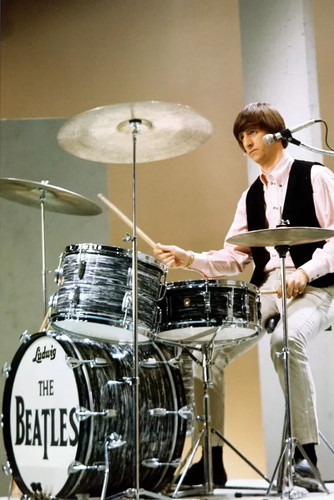 Ringo starr stage playing - ringo,
