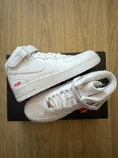 Supreme® x Nike® Air Force 1