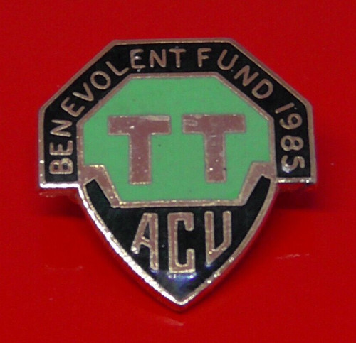 Small enamel pin badge - pin, 1985