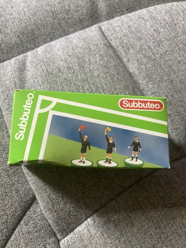 Subbuteo referee and - referee,