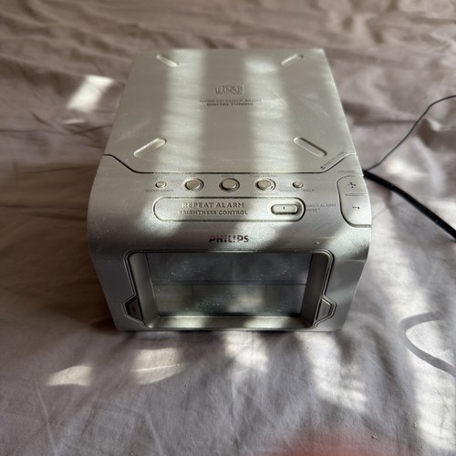 Philips aj3980 clock radio - philips,