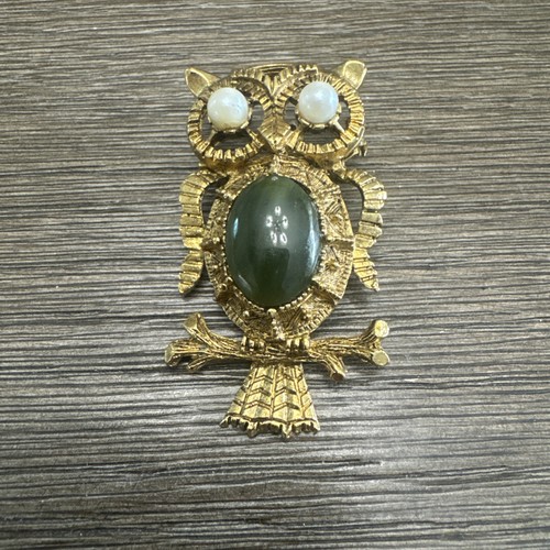 Vintage owl nephrite - nephrite, belly