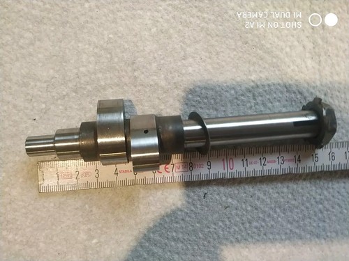 Ducati kingshaft round - kingshaft,