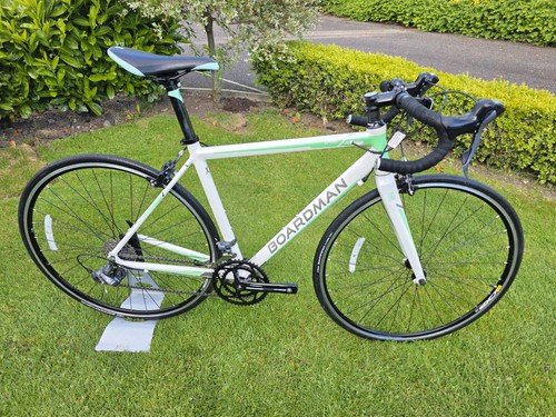 Boardman sport road bike - x7,
