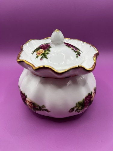 Royal albert bone china old - china,