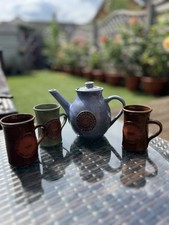 Vintage St Hilda's College Tea/Coffee Pot & Mugs