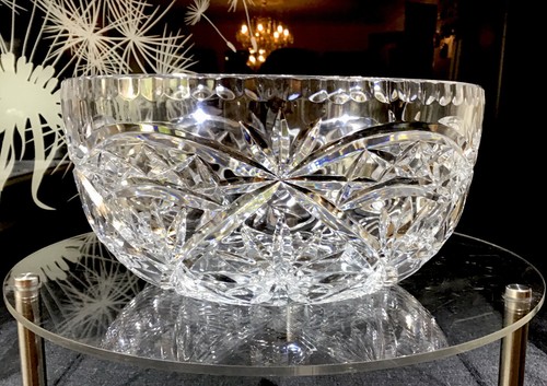 Vintage hand cut crystal - hand,