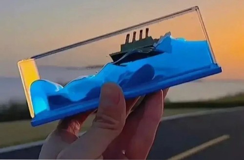 Unsinkable cruise ship fluid - cruise,
