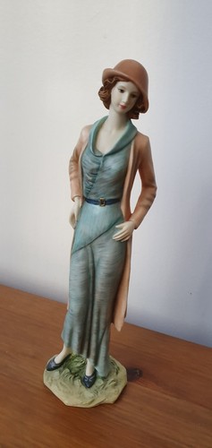 The regal collection figurines - collection,