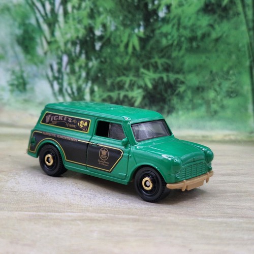 Matchbox austin mini van - '65,