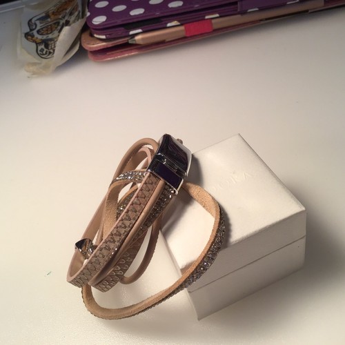 Vintage jewllery leather - leather, fist