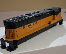ho MILLWAUKEE ROAD Model Train
