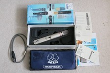 AKG C1000S Wired Condenser Microphone Original box, bag, instructions, mic clip