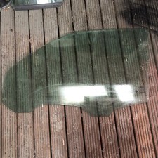 43R001582 front window Left Side LAND ROVER FREELANDER 1